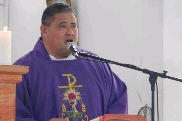 image of Samoa mourns passing of well known Priest, Muliau Matulino Stowers